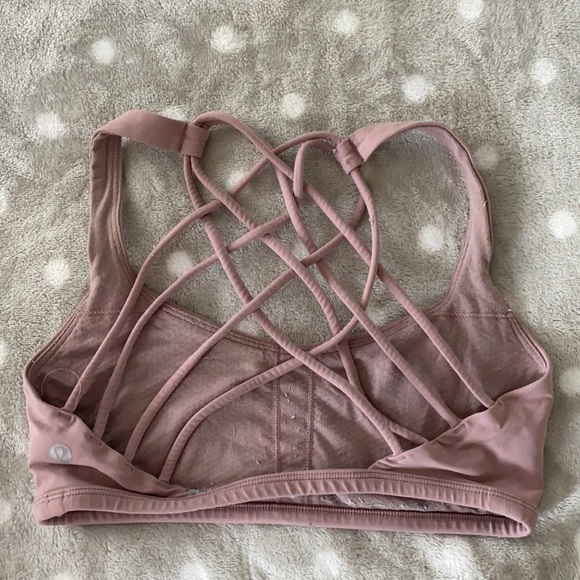 lululemon free to be bra - Picture 2 of 2